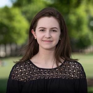 Meet your Posher, Olivia